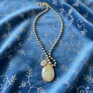 Gold Iridescent Glitter Pendant Necklace